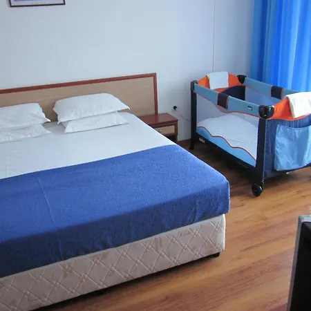 Albatros 2 Family Hotel